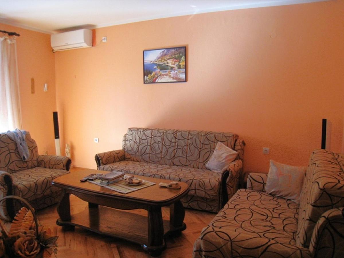 Apartment Stana Petrovac Exterior foto